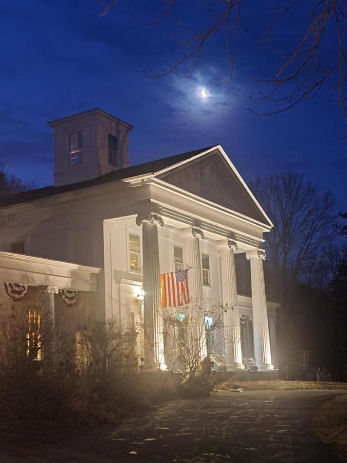 House Of 1833 Bed And Breakfast 미스틱 외부 사진